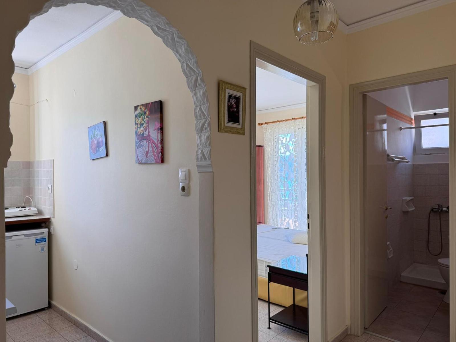 Poros Town Matrona Apartments מראה חיצוני תמונה