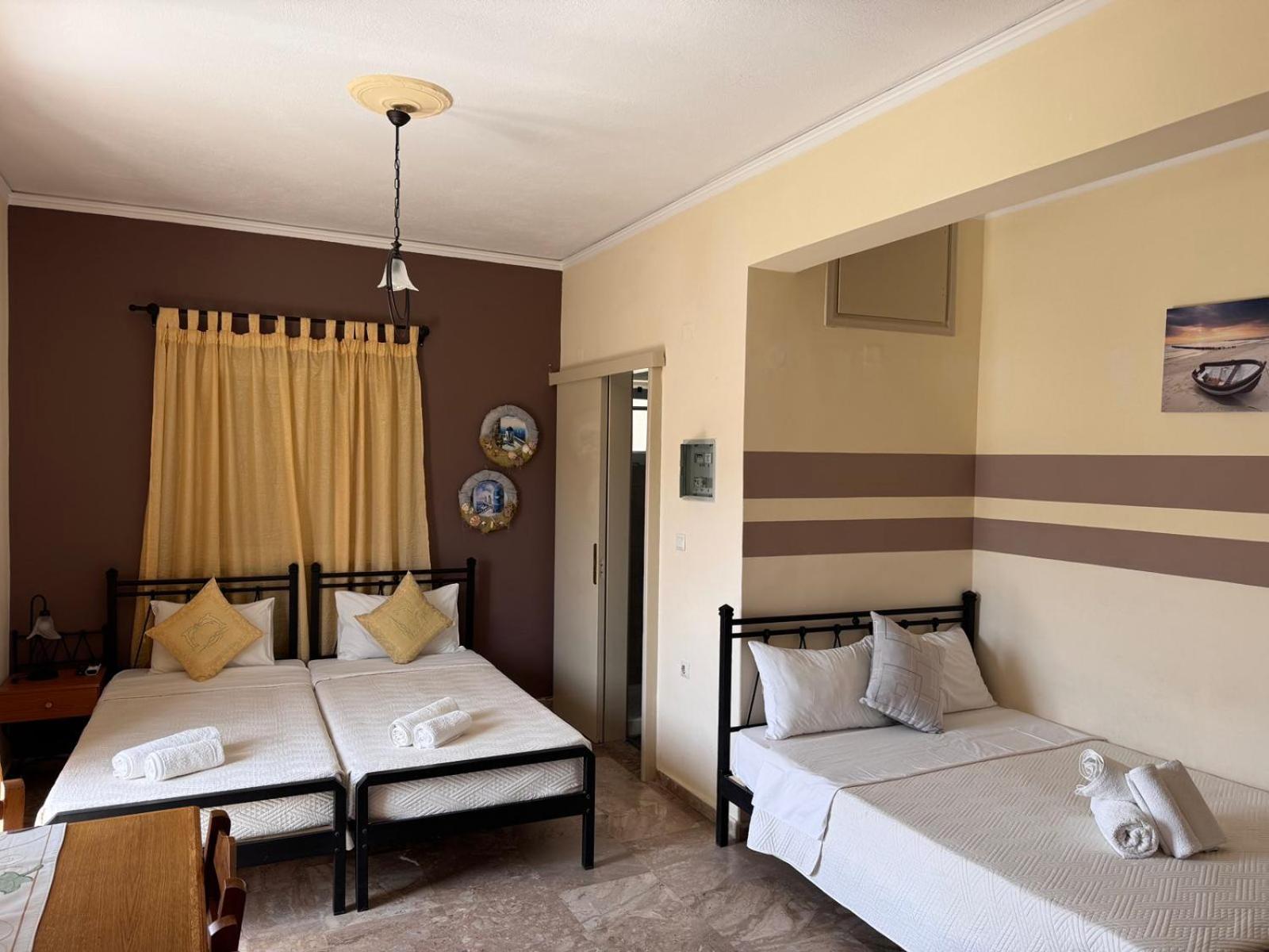 Poros Town Matrona Apartments מראה חיצוני תמונה