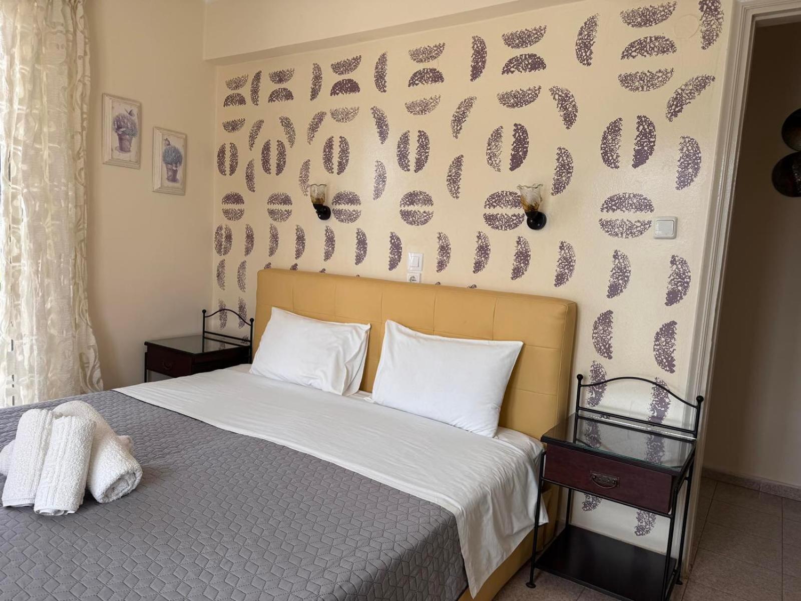 Poros Town Matrona Apartments מראה חיצוני תמונה