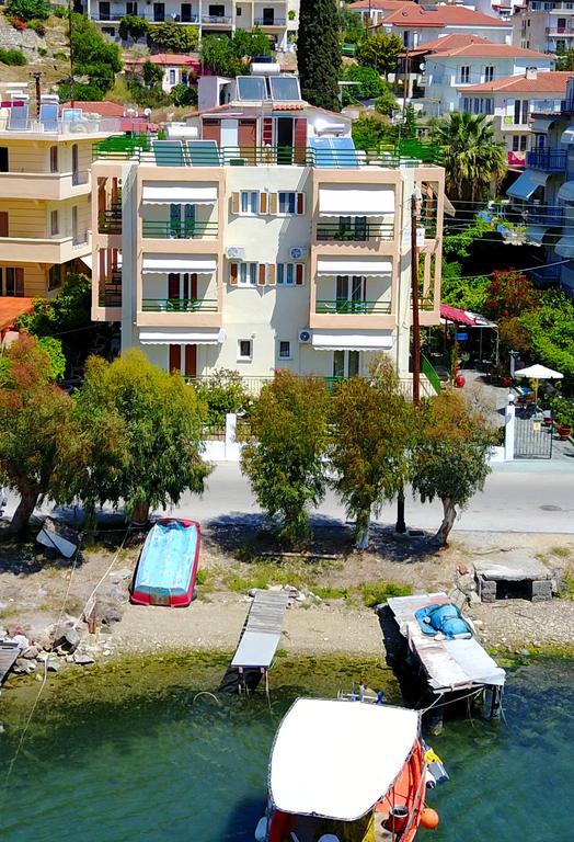 Poros Town Matrona Apartments מראה חיצוני תמונה