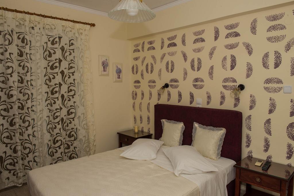 Poros Town Matrona Apartments מראה חיצוני תמונה