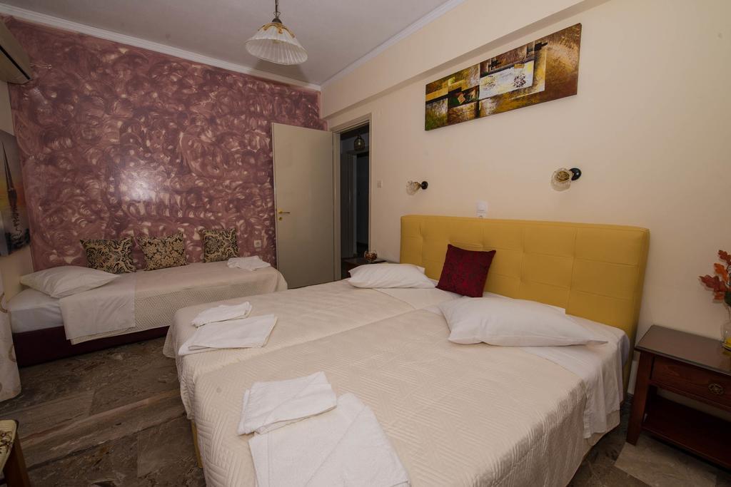 Poros Town Matrona Apartments מראה חיצוני תמונה
