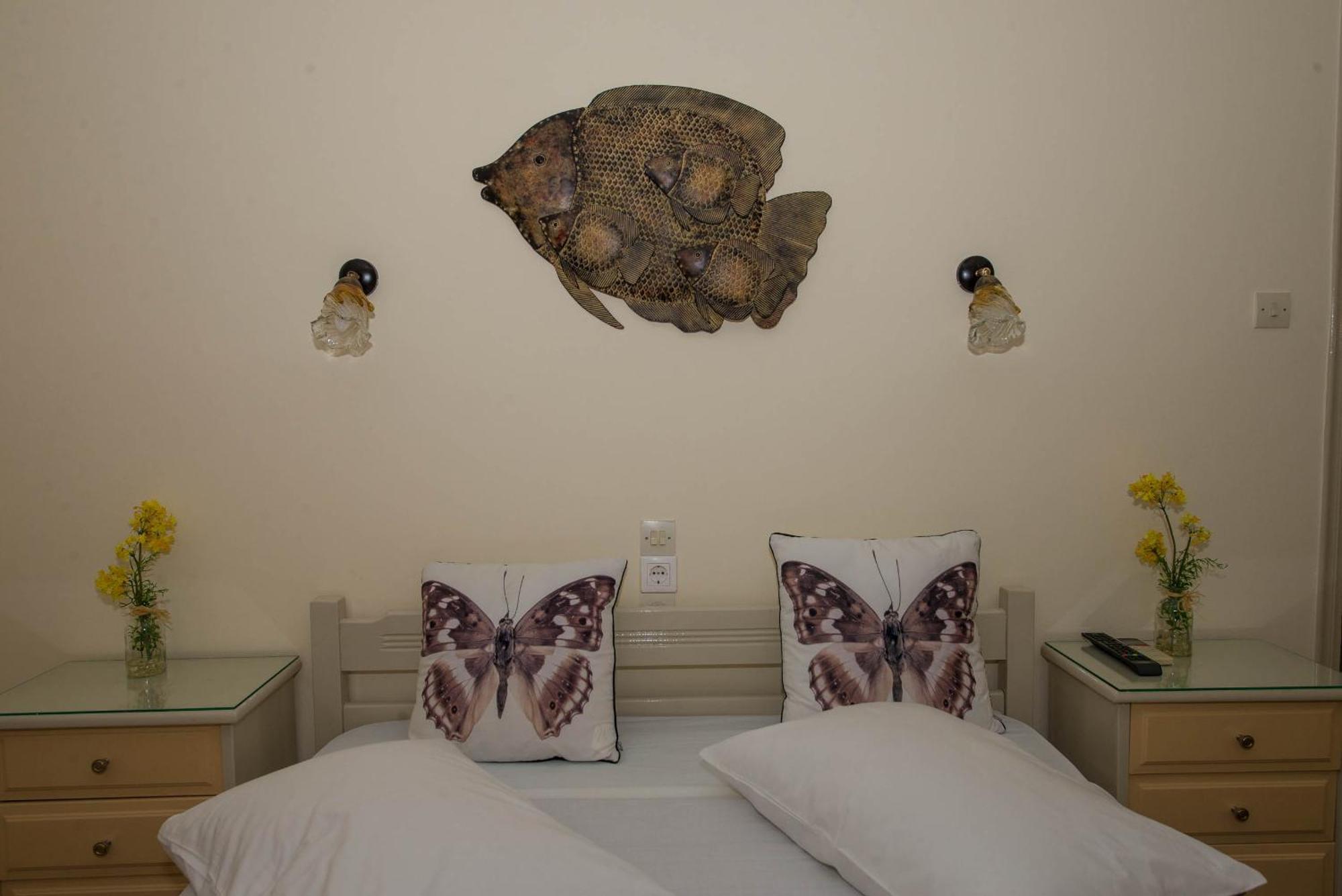 Poros Town Matrona Apartments מראה חיצוני תמונה